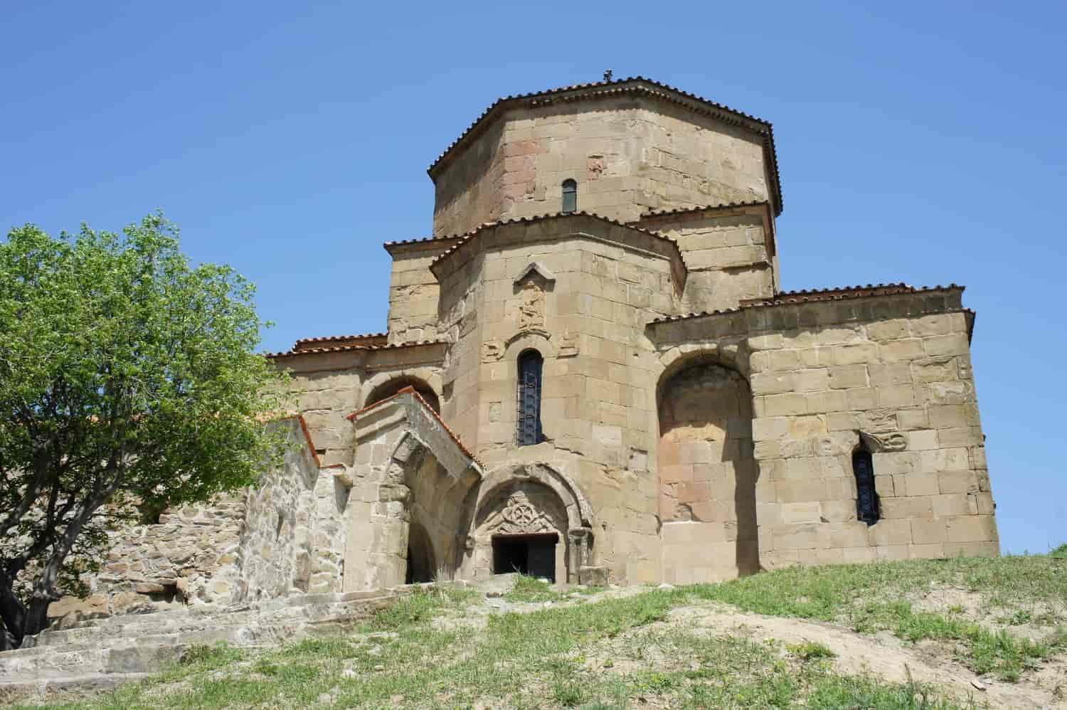 Древнегрузинский монастырь Джвари шедевр средневековой архитектуры ЮНЕСКО